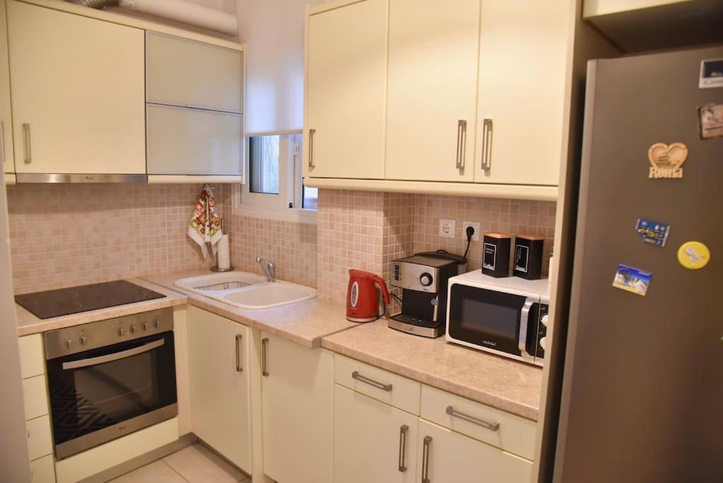 Tiny Treasure Apartment Atenas Exterior foto